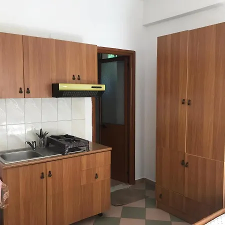 Vila Pashaj 1 * Vlorë
